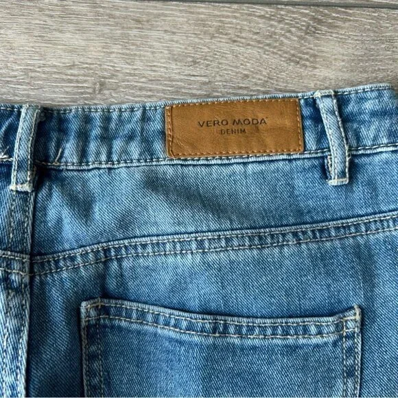 Vero Moda Ruffle Ankle Blue Jeans - Picture 14 of 14